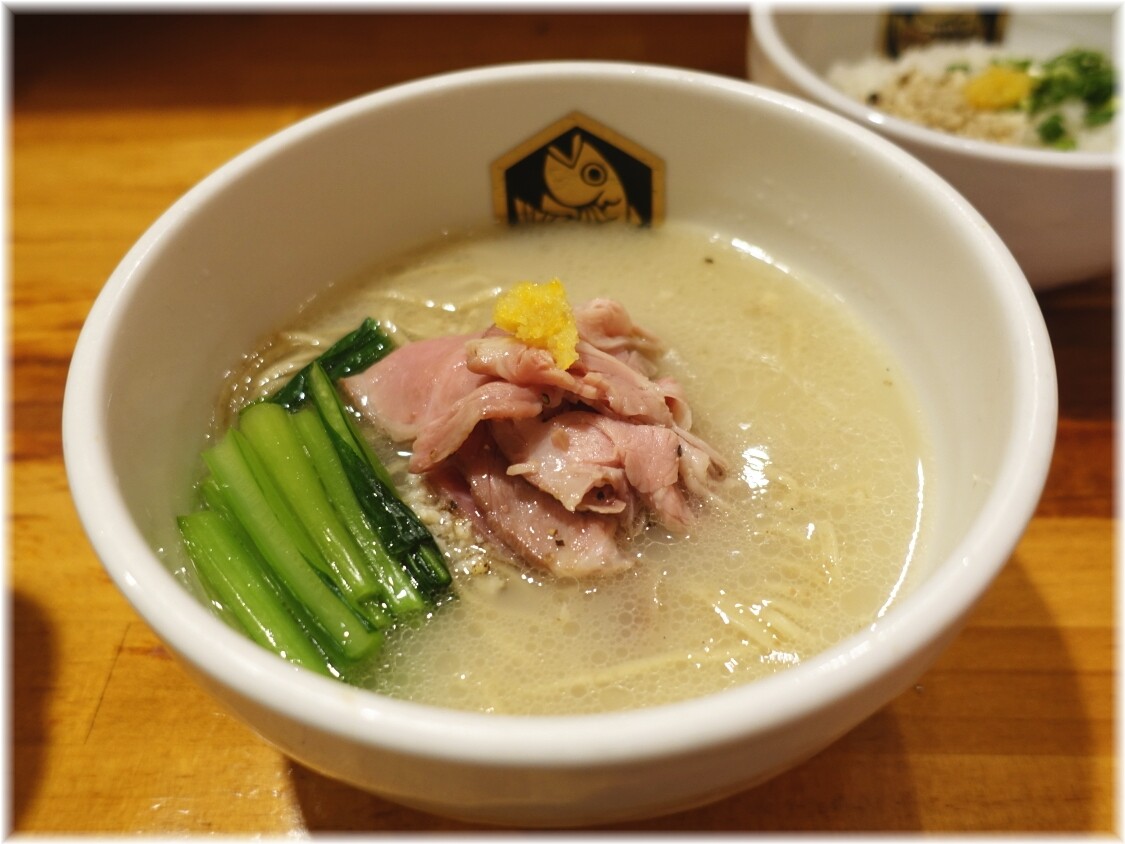 麺魚本店 真鯛ラーメン