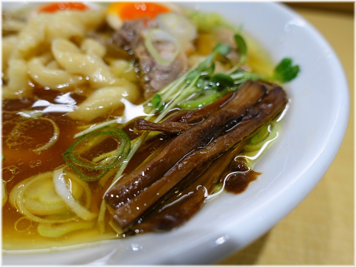 綾川5 親鶏中華そばの具3