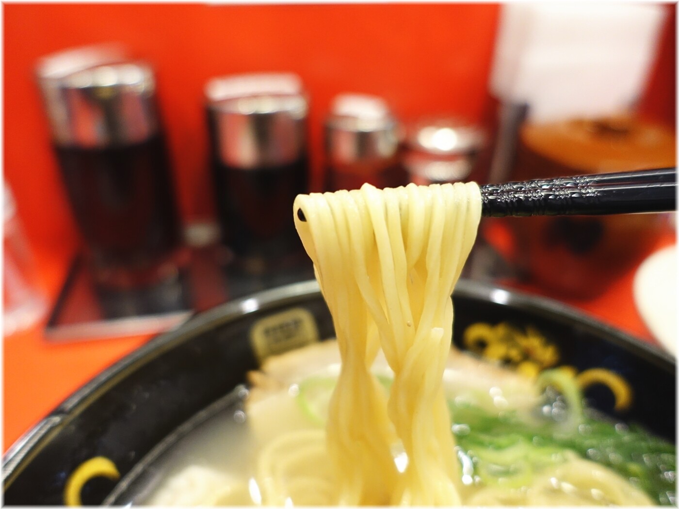 天下一品田町店20 鯛だし香る塩ラーメンの麺