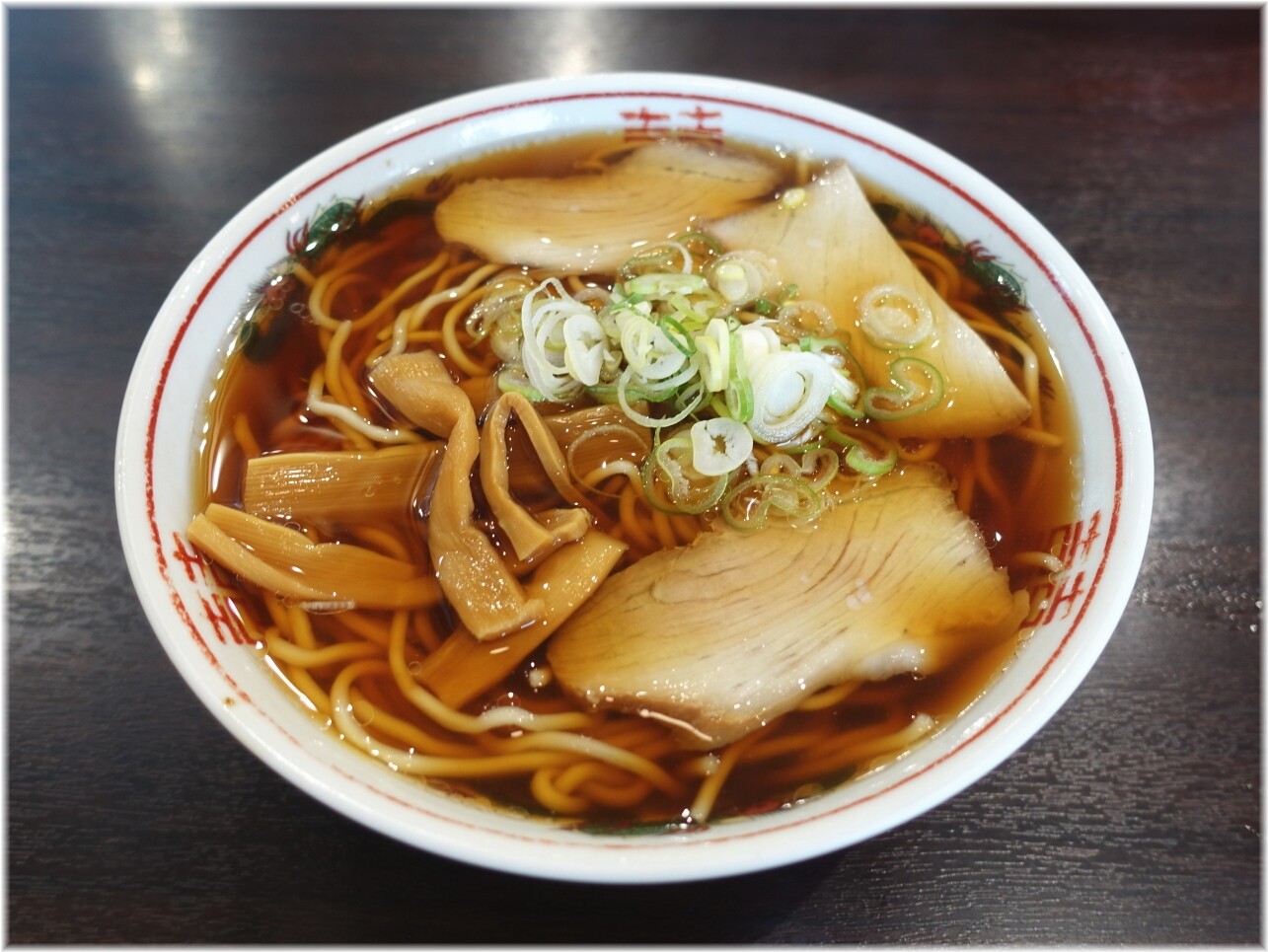 まるかいらーめん 醤油らーめん中