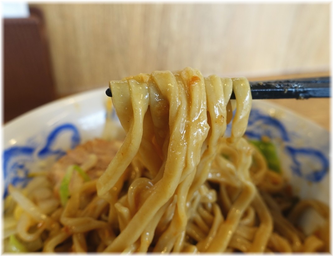 ジャンクガレッジ川越小堤店 Tacoまぜそばの麺