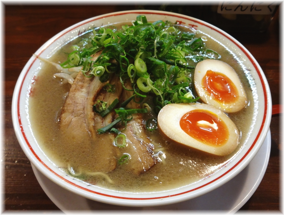 希望軒 とんこつ味玉入り