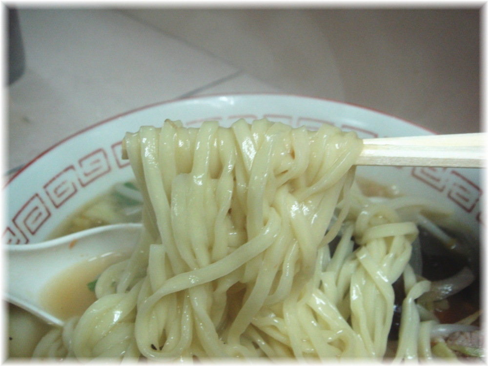 岐阜屋2 トマトタンメンの麺
