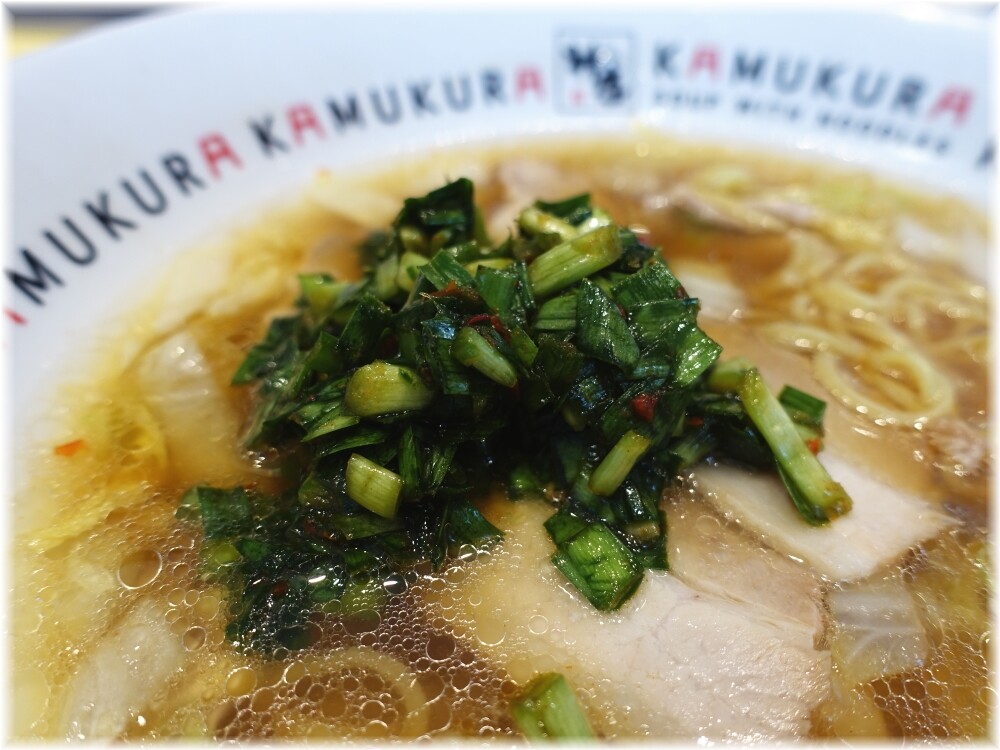 どうとんぼり神座渋谷店 おいしいラーメンにニラ薬味