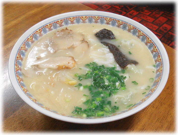 桃園 ワンタンメン