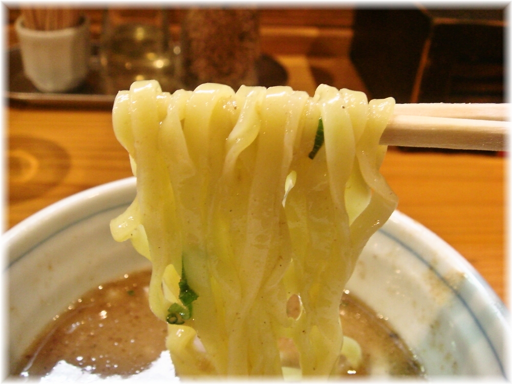 博多中華そばまるげん 博多つけそばの麺