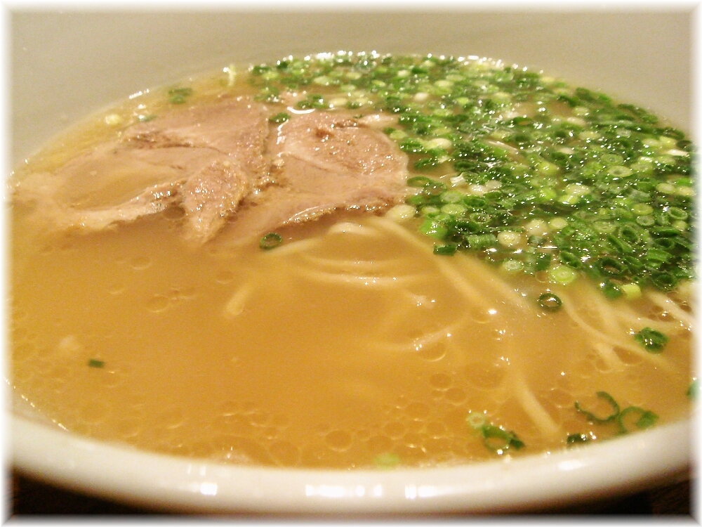 うま馬 ラーメンのスープ