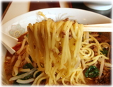 中国料理 興安楼 担々麺の麺