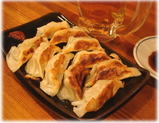 由丸 餃子