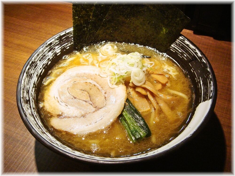 麺家ぶらいとん らーめん
