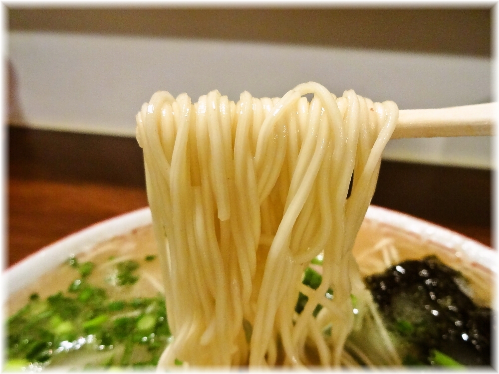 一真軒2 ラーメンの麺