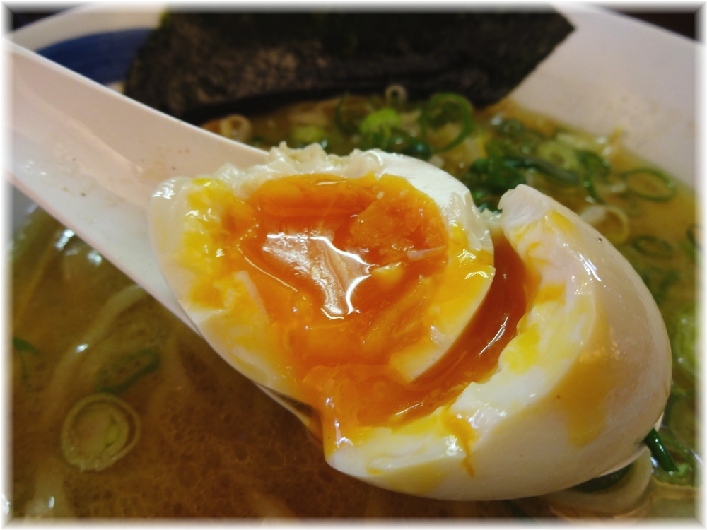 うづまき 味玉そばの味玉