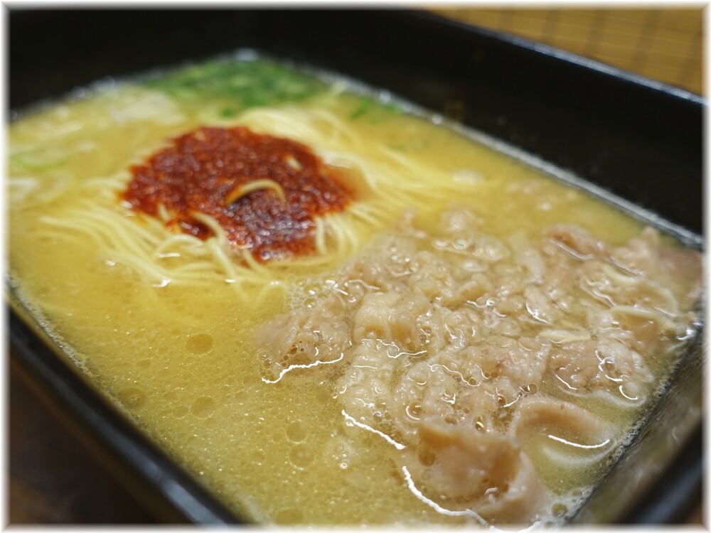 100%とんこつ不使用ラーメン専門店 一蘭 ラーメンの具