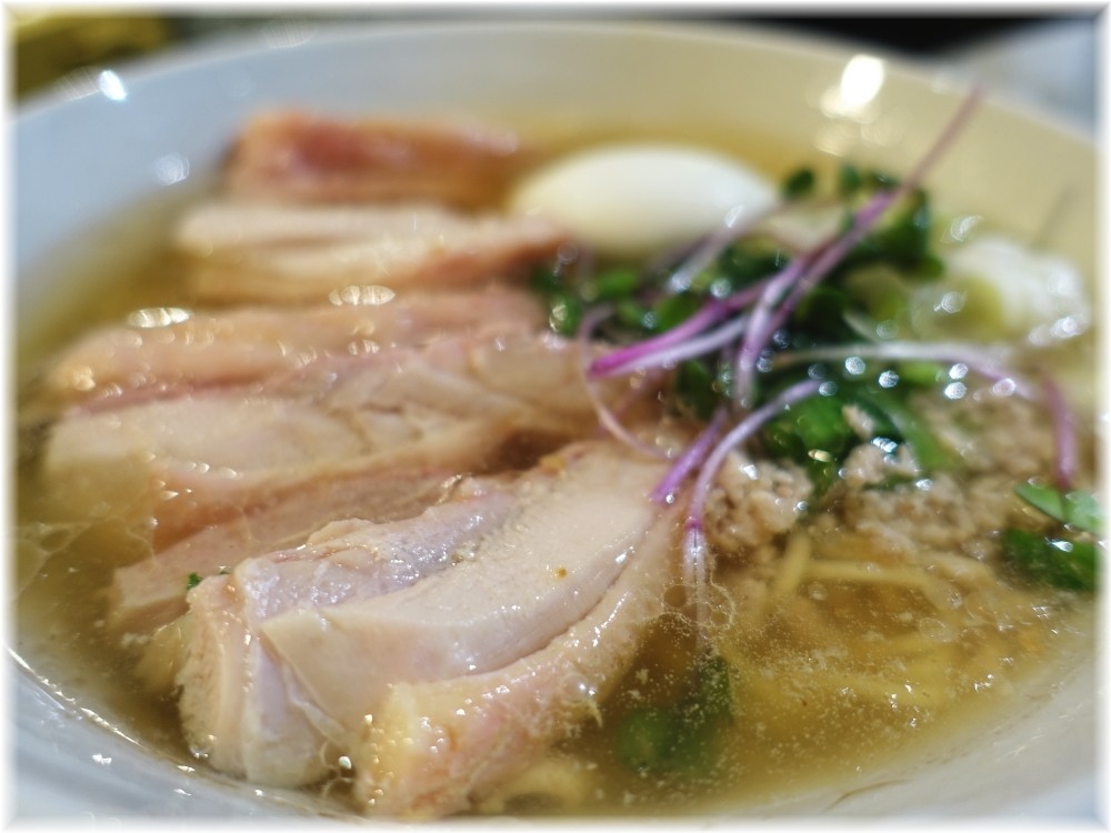 MANNISH 塩生姜らー麺肉玉入りの具