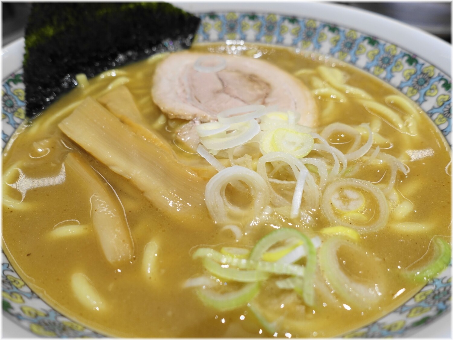 やすべえ田町店2 塩らーめんの具2