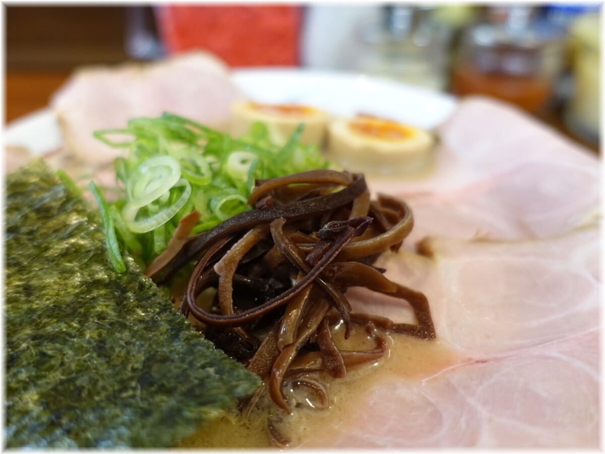 濃厚ラーメンかなや 〇得濃厚ラーメンの具2