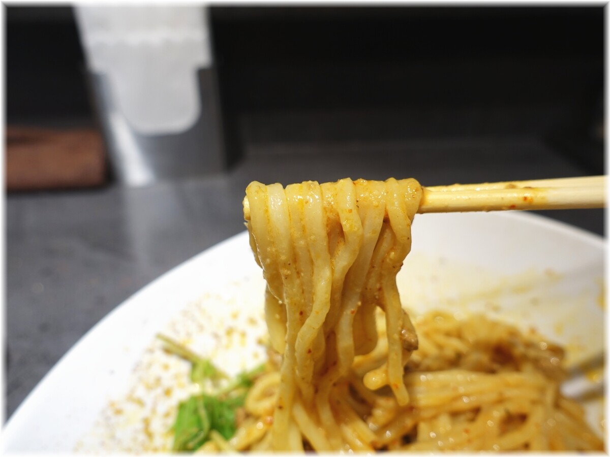タンタンタイガー蔵前店 汁なし担々麺の麺