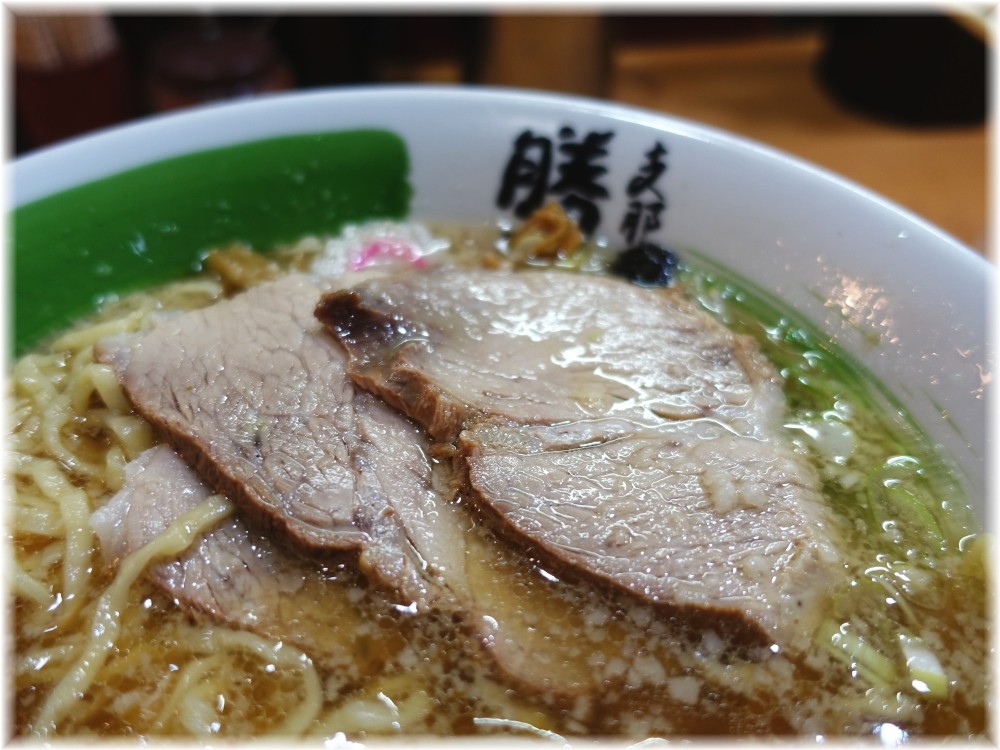 勝丸 特上焼豚(ミックス)のチャーシュー