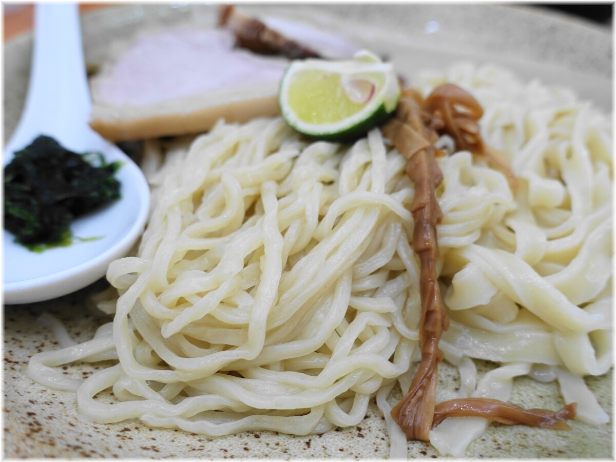 和渦製麺 中太麺