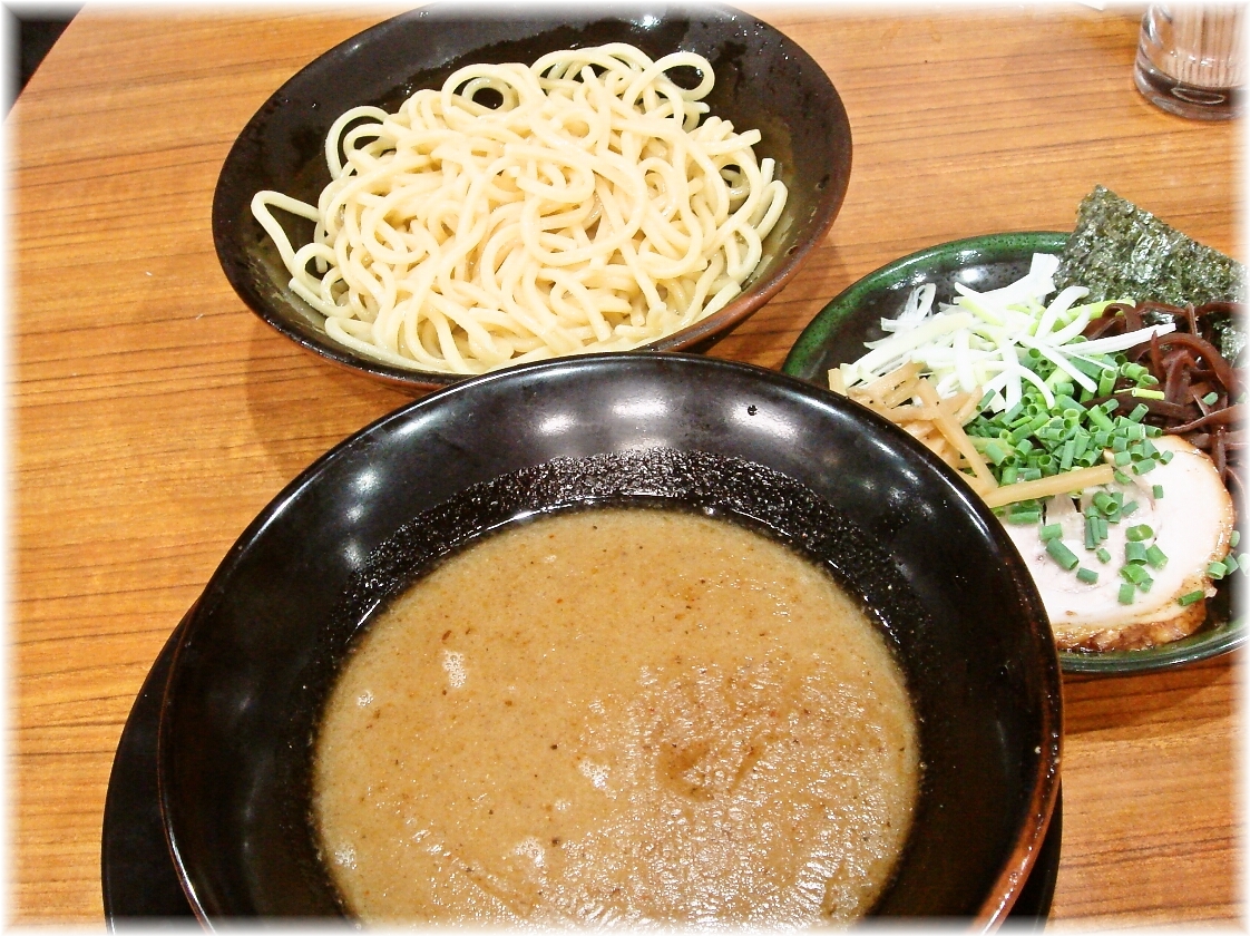 ぼたん つけ麺