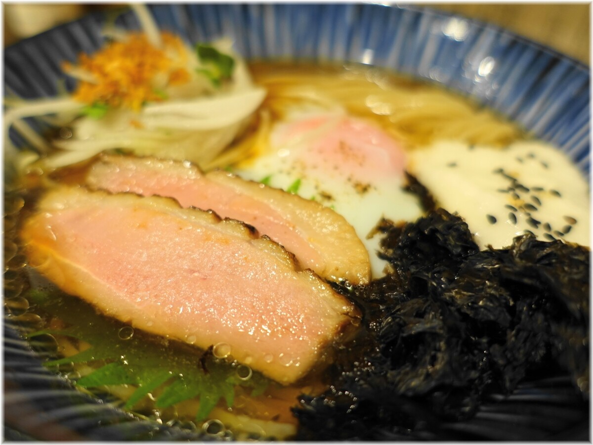ハちゃんラーメン 煮干し昆布水冷麺(ニボコン)の具