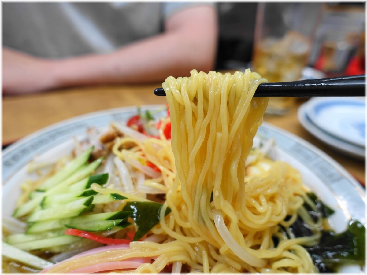 らーめん味っ子 冷し中華の麺