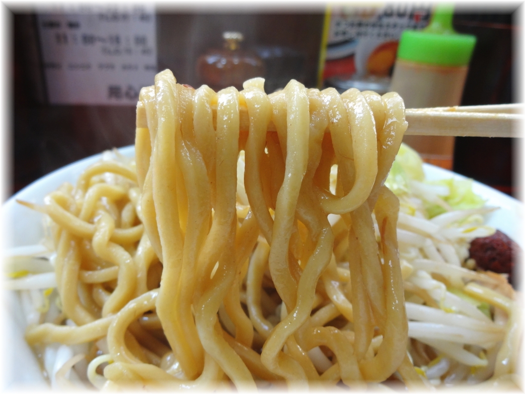 用心棒 ラーメンの麺