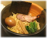 まとい つけめんの丼
