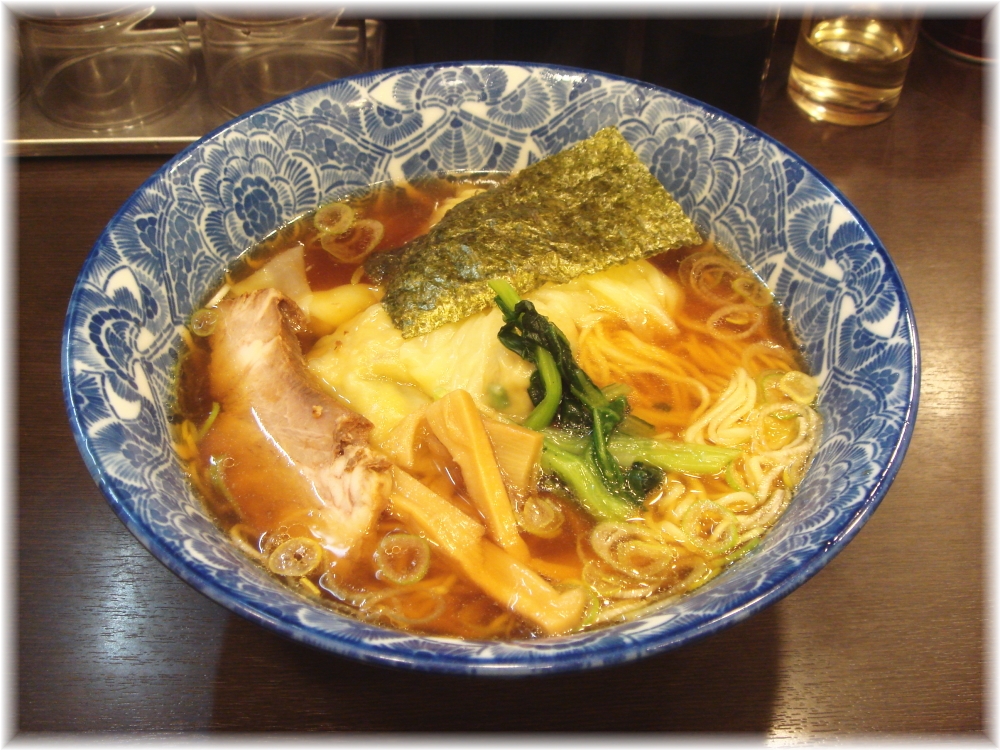 ら麺亭 ワンタン麺