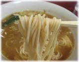 栄屋(サカエヤ) ミルクホール カレーラーメンの麺