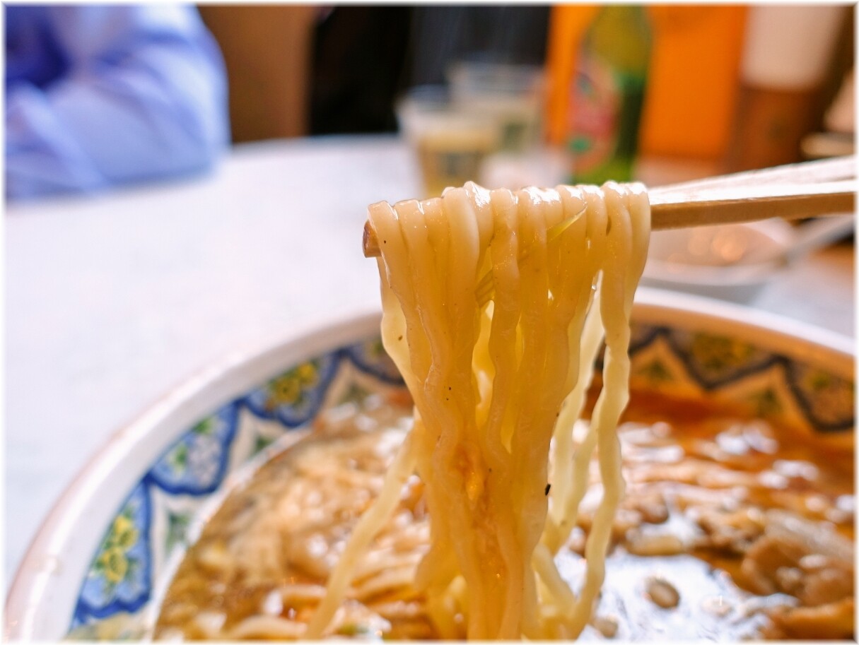揚州商人渋谷センター街店4 スーラータンメンの麺