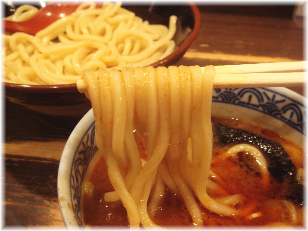 三田製麺所 辛つけめんの麺