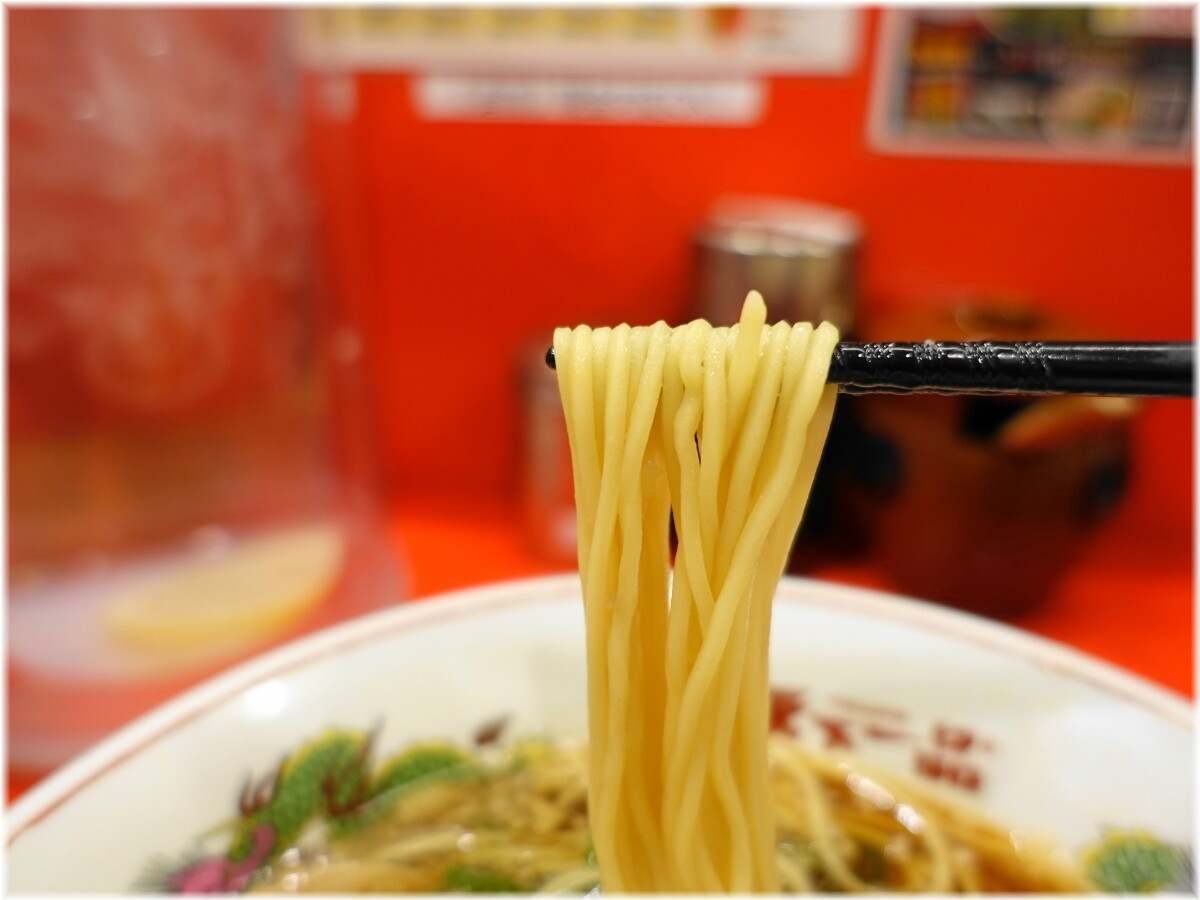 天下一品田町店16 あっさりラーメンの麺