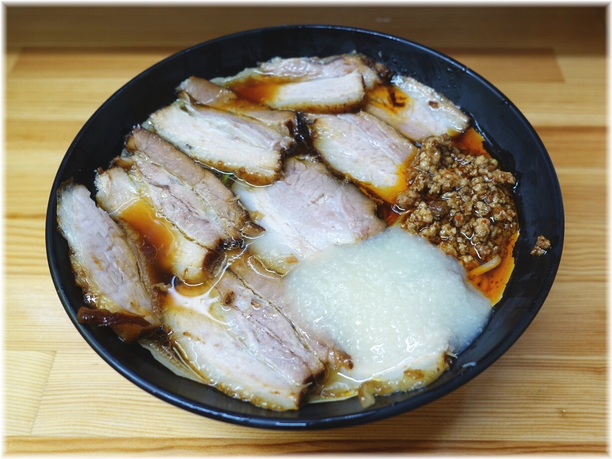 北大塚ラーメン 激辛チャーシュー麺(並)にニンニク