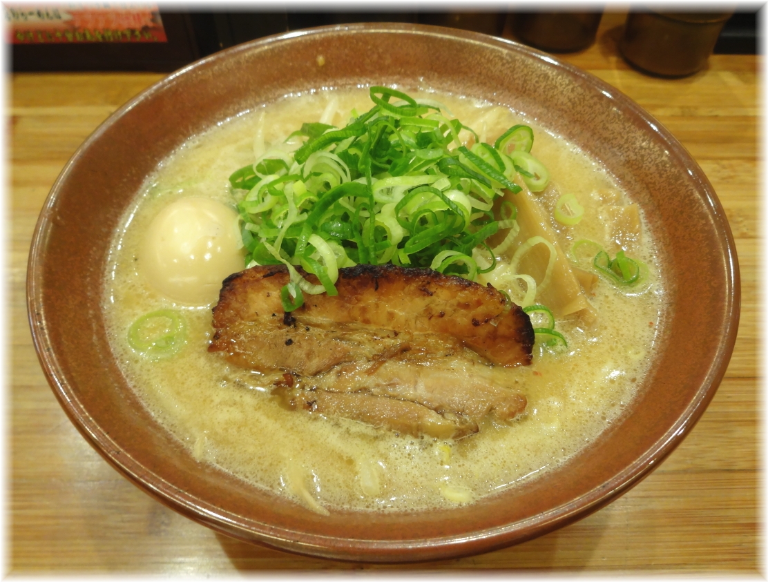 伝蔵三田店 赤味噌味玉付き