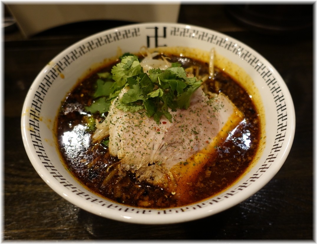 卍力 スパイス・ラー麺