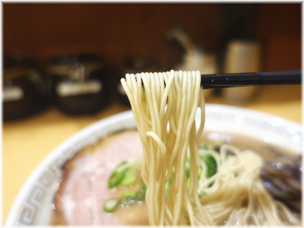 博多ラーメン 和 ラーメンの麺