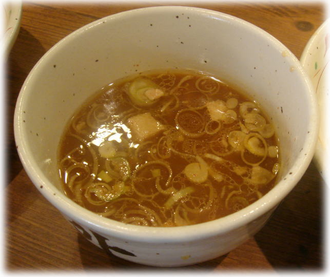 麺屋武蔵 武骨外伝 温玉肉餡かけつけそばのつけ汁