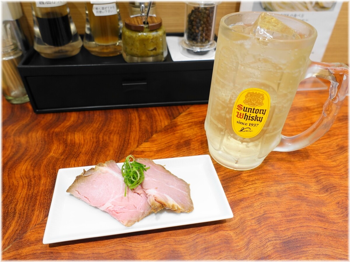 三馬路東京店 チャーシューとハイボール