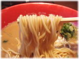 ラーメン四天王 醤油味玉の麺