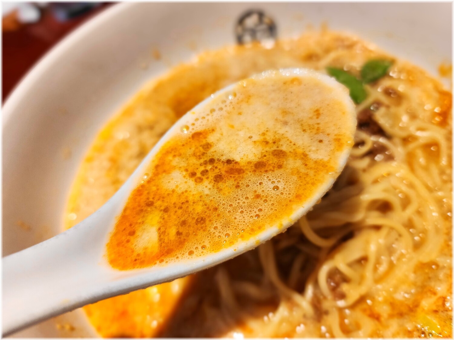 頤和園霞ヶ関店 四川担担麺のスープ
