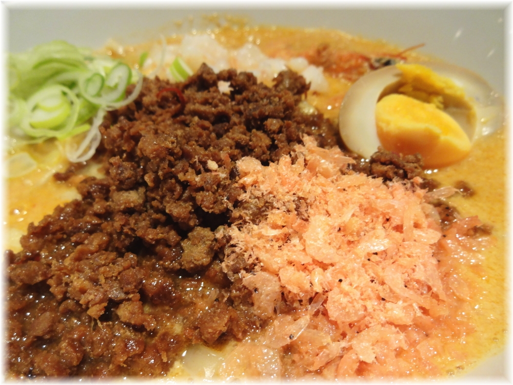 蒼龍唐玉堂渋谷店 えび味噌担々麺の具1