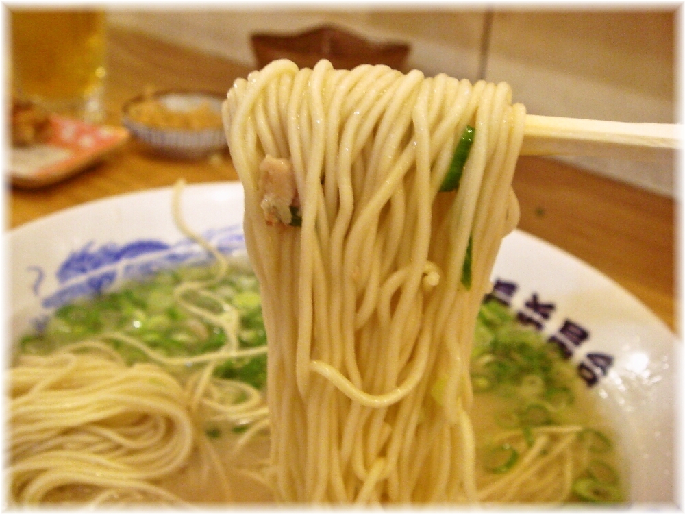 元祖長浜屋台 ラーメンの麺