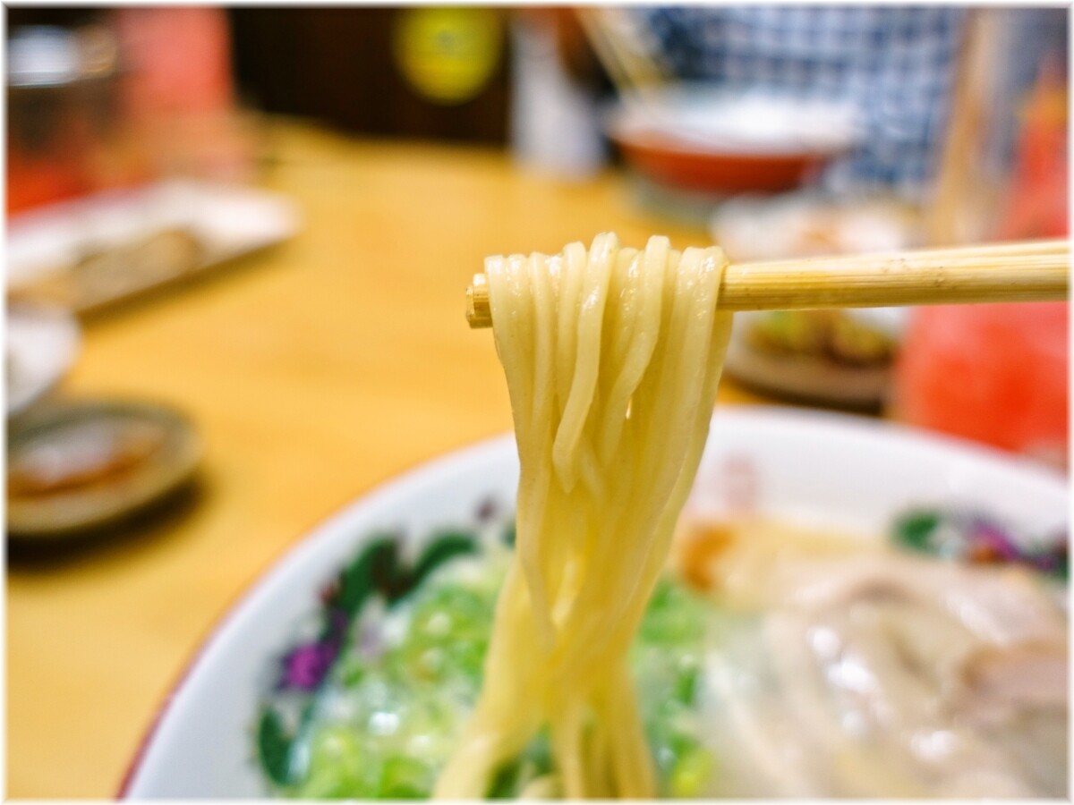 大栄ラーメン ラーメンの麺