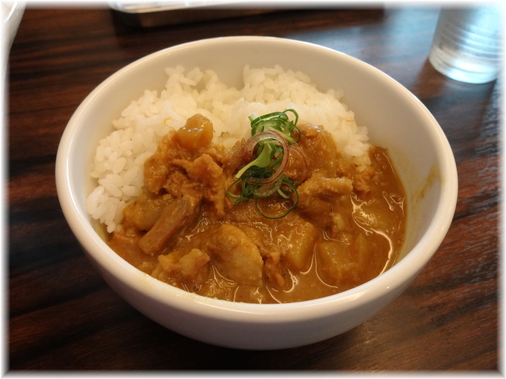 麺処hachi3 カレー(小)