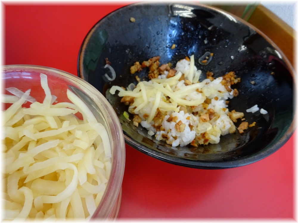 田上家 チャーシュー飯に刻み生姜