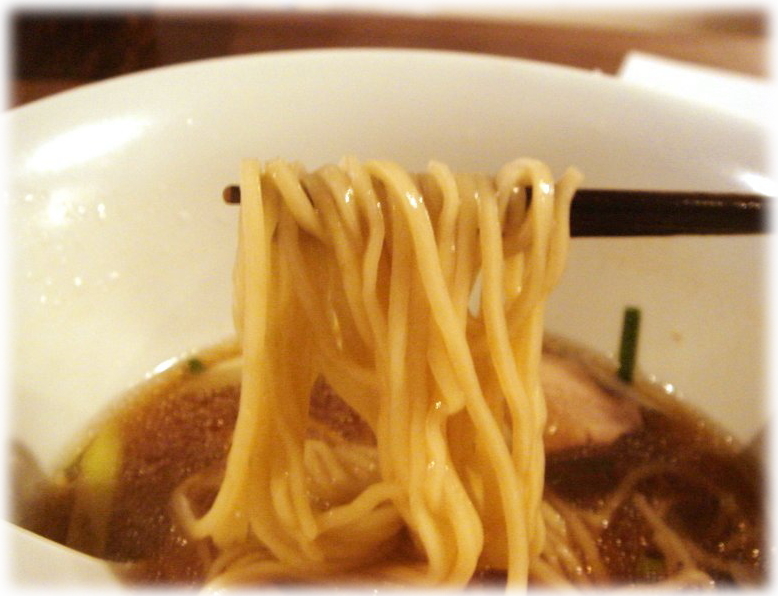 月島ロック ラーメンの麺