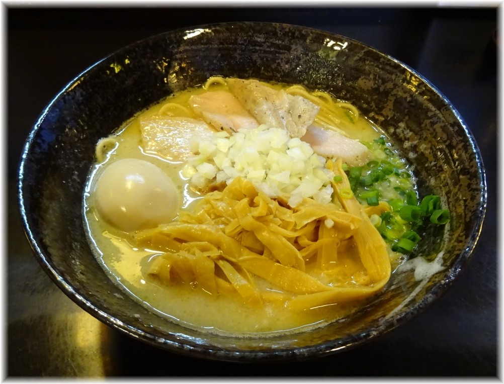 麺堂稲葉 とりそば(得のせ)