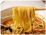 ガキ大将 タンタン麺の麺