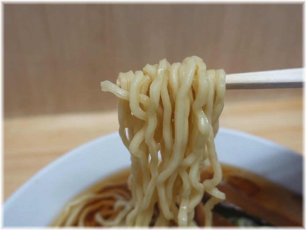 谷ラーメン ラーメンの麺